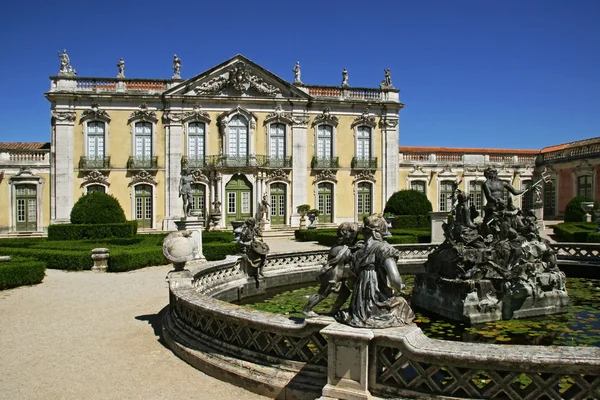 Der Barocke Stil Des Nationalpalastes Queluz Aus Dem Jahrhundert Stockbild