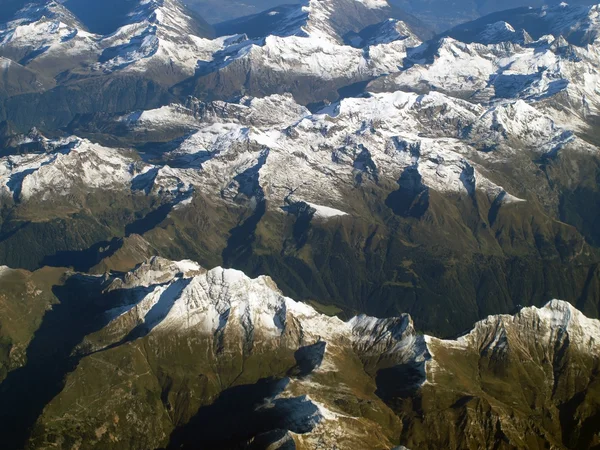 Grote bergen vanuit de lucht — Stockfoto