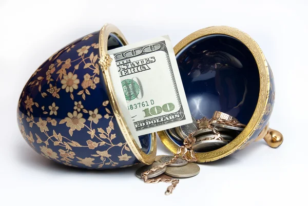 Яйцо и богатые — стоковое фото