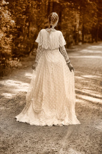 Joven dama victoriana —  Fotos de Stock