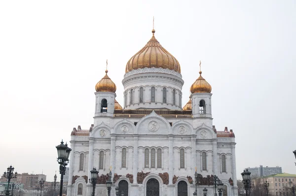 Moscovo. O templo "Cristo Salvador" . — Fotografia de Stock