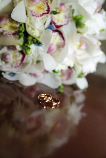 Wedding bouquet with orchids — Stock Photo, Image