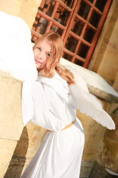 Weißer Engel — Stockfoto