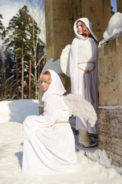 Dois anjos brancos — Fotografia de Stock