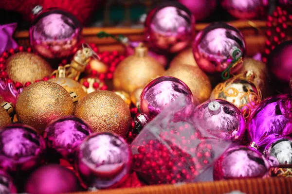 Різдвяний Фон Золотом Фіолетовим Бісером — стокове фото