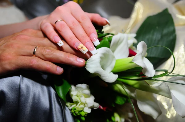 Hands Newlyweds Rings — Stock Photo, Image