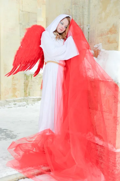 Piękny młody anioł — Zdjęcie stockowe