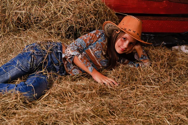 Menina Chapéu Cowboy — Fotografia de Stock