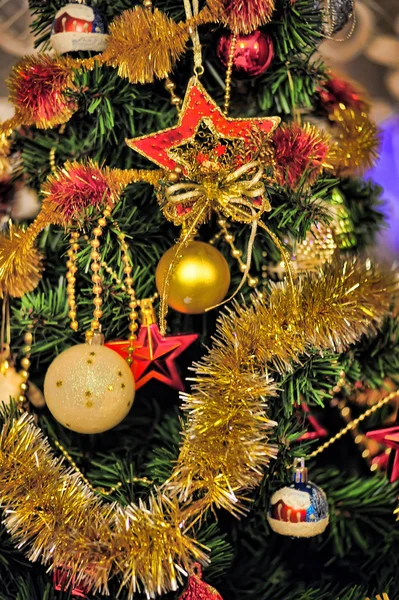 Fechar Até Enfeites Natal Uma Árvore Natal — Fotografia de Stock