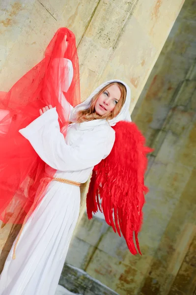 Mooie jonge engel — Stockfoto