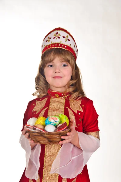 부활절 달걀과 어린 소녀 — 스톡 사진