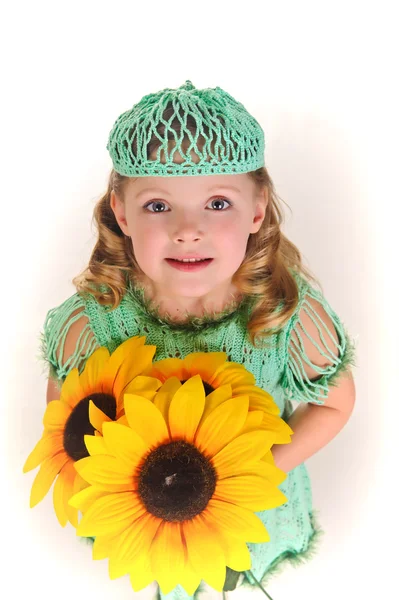 Mädchen mit Sonnenblumen — Stockfoto