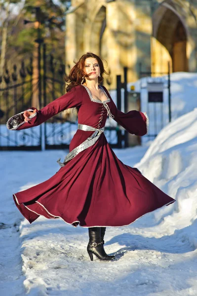 中世のドレスの若い女性 — ストック写真
