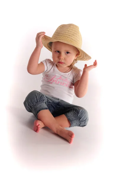 Kislány szalma kalap — Stock Fotó