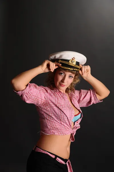 Denizci şapkası içinde kadın portre portre — Stok fotoğraf