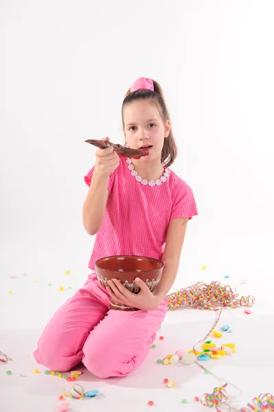 Chica comiendo mermelada —  Fotos de Stock