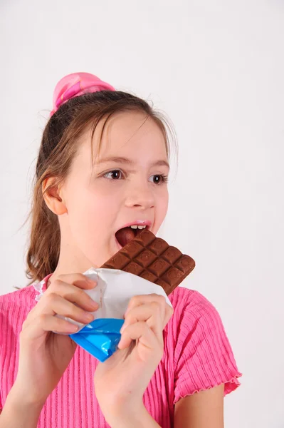 Mädchen mit Schokolade — Stockfoto