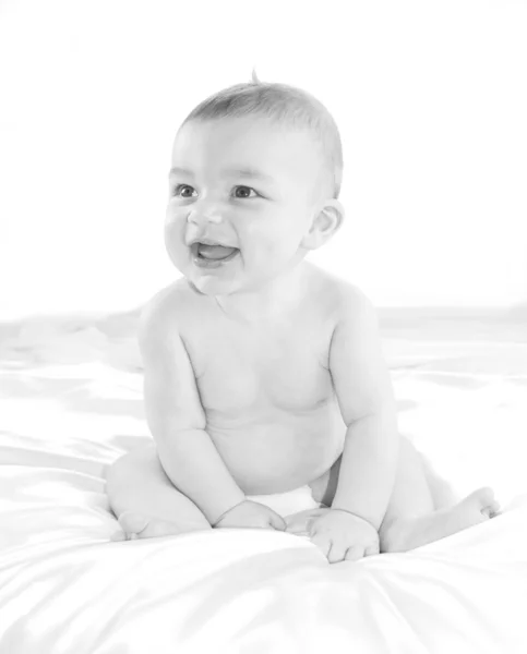 Laughing baby pojke — Stockfoto