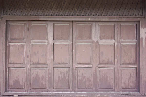 タイ様式の古いドア — ストック写真