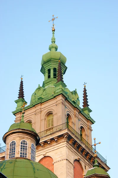 Bir kilisenin kubbesi