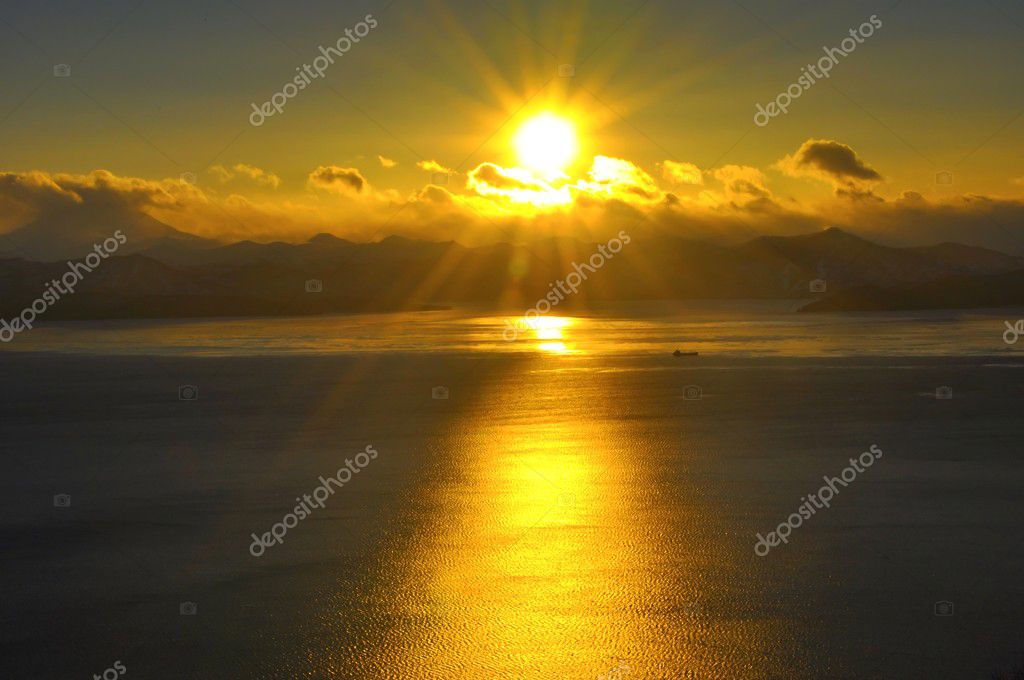 Sunrise background Stock Photos, Royalty Free Sunrise background Images |  Depositphotos