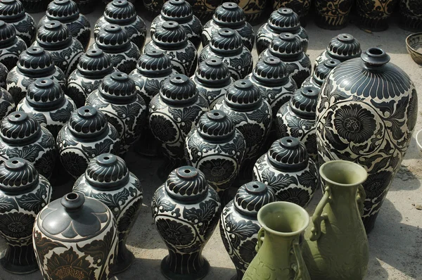 Piles Pottery Jugs Vases China — Stock Photo, Image