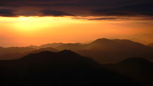 Krajina Východ Slunce Vrcholu Hory — Stock fotografie
