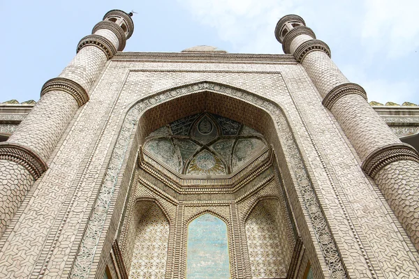 中国の新彊地区の有名なローカル イスラム教のモスクのランドマーク — ストック写真