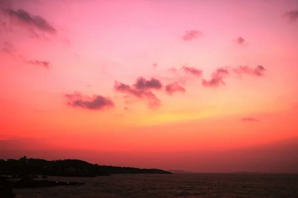 Gün batımında, deniz kıyısı — Stok fotoğraf