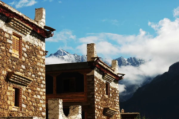 Edifícios tibetanos — Fotografia de Stock
