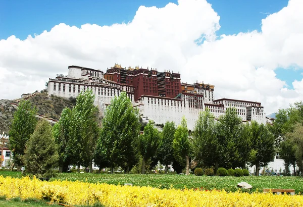 Παλάτι Ποτάλα στη Λάσα του Θιβέτ — Φωτογραφία Αρχείου