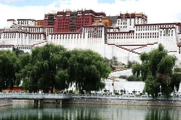 Potala palota Lhásza Tibetben — Stock Fotó