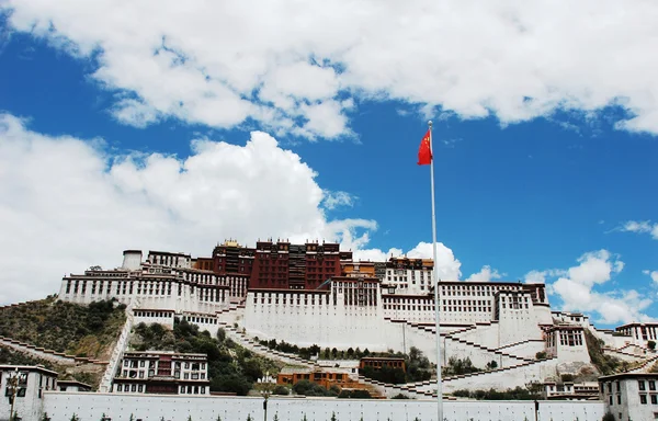 Potala-paleis in lhasa-tibet — Stockfoto