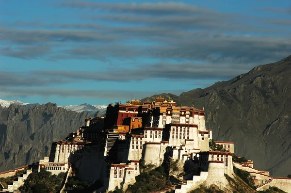 Potalapalatset i lhasa tibet — Stockfoto
