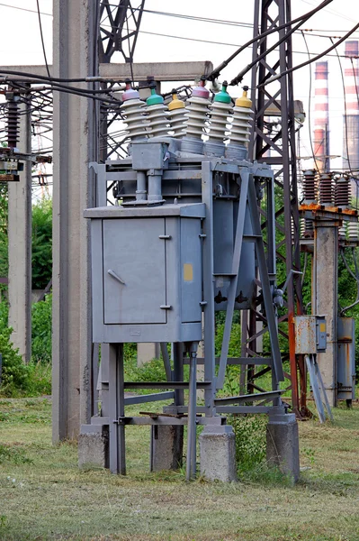 Elektrische apparatuur onderstation, elektriciteit — Stockfoto