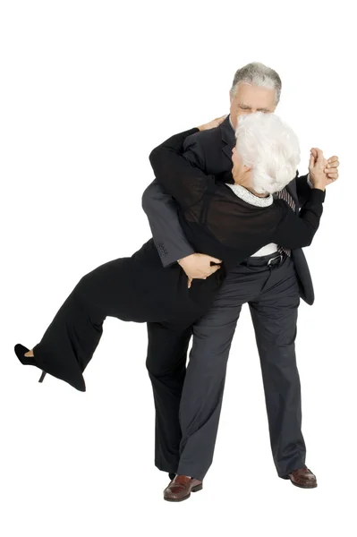 Пожилая пара танцует — стоковое фото