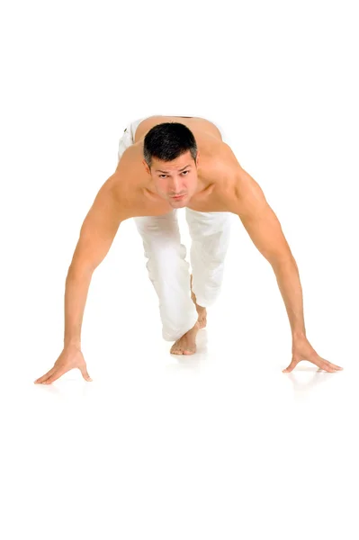 Γυμνός-chested άνθρωπος στο ξεκινώντας πλέγμα — Φωτογραφία Αρχείου