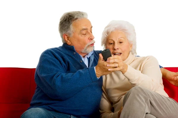 Couple âgé sur le canapé — Photo