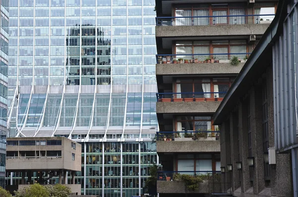Gebäude in Barbican, London — Stockfoto