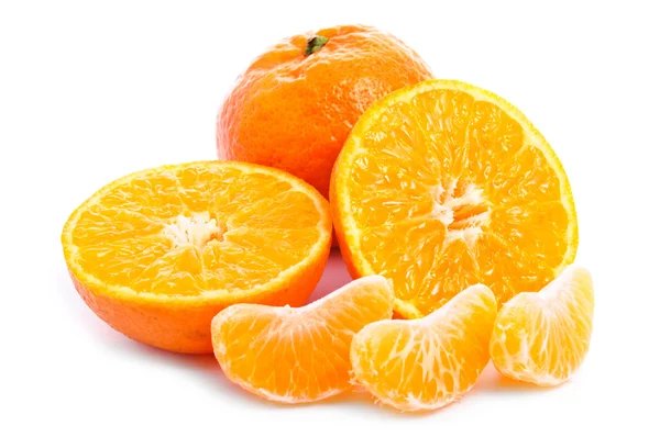 Ovoce čerstvé mandarinky s střihu a plátky — Stock fotografie