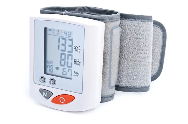 Moderna apparecchiatura digitale di misurazione della pressione sanguigna — Foto Stock