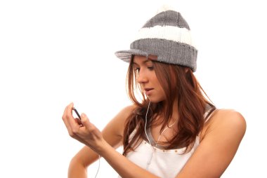 erkek de cep telefonunda kulaklık arıyorum bana yardımcı olanvarmı