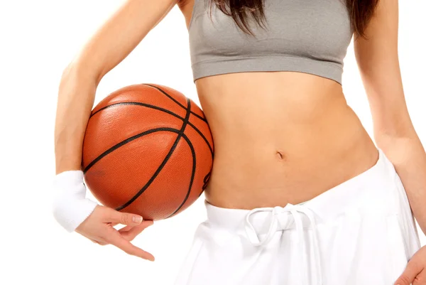 フィットネス ブルネットのセクシーな若い女性のバスケット ボール選手 — ストック写真