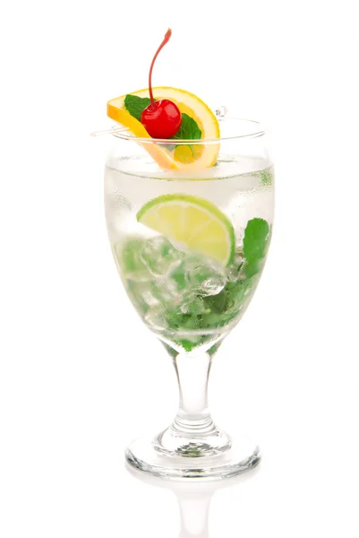 Klassisk mojito cocktail — Stockfoto
