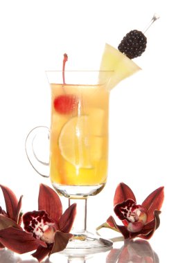 meyveli mocktail içki appleschnapps ile