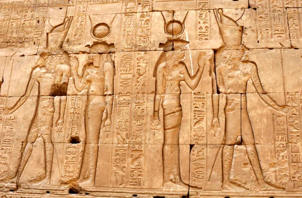 埃及寺庙的墙壁的片段 图库照片