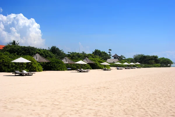 Camas Planas Una Playa Del Océano Índico Isla Bali — Foto de Stock
