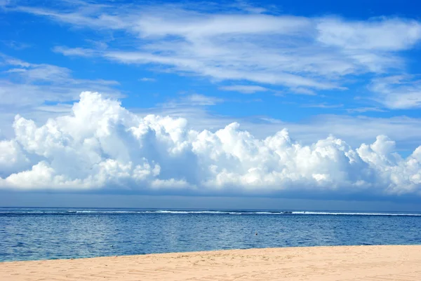 Nubes sobre el océano Índico — Foto de Stock