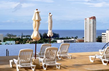 tatil beldelerinde otel havuz. Phuket Adası