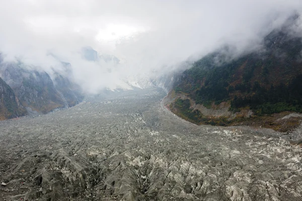 雪山和冰川风景 — 图库照片